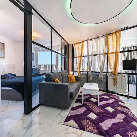 شقة Renovated In *