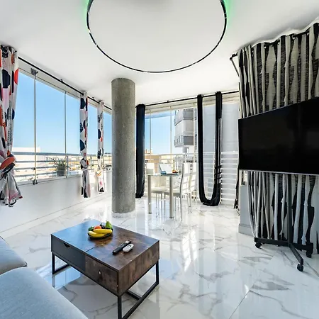 Renovated In Διαμέρισμα Τορρεμολίνος
